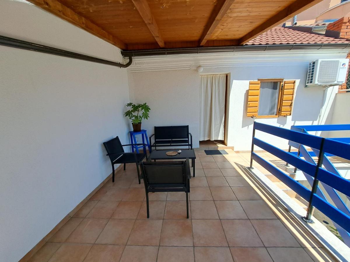 Family Apartment In Center Of Murter Exteriér fotografie