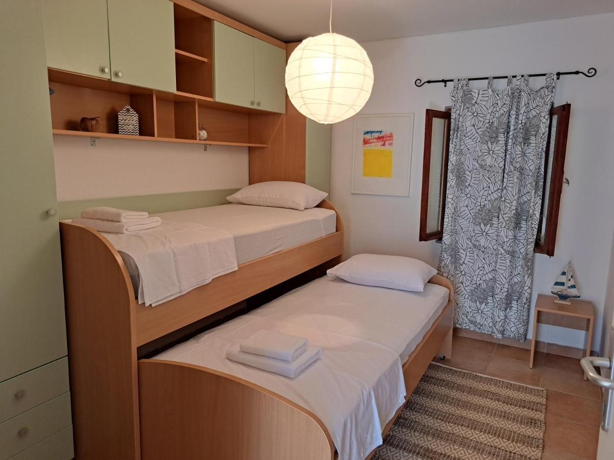 Family Apartment In Center Of Murter Exteriér fotografie