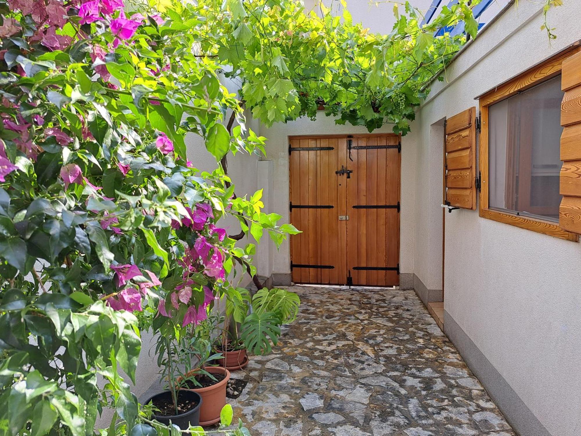 Family Apartment In Center Of Murter Exteriér fotografie